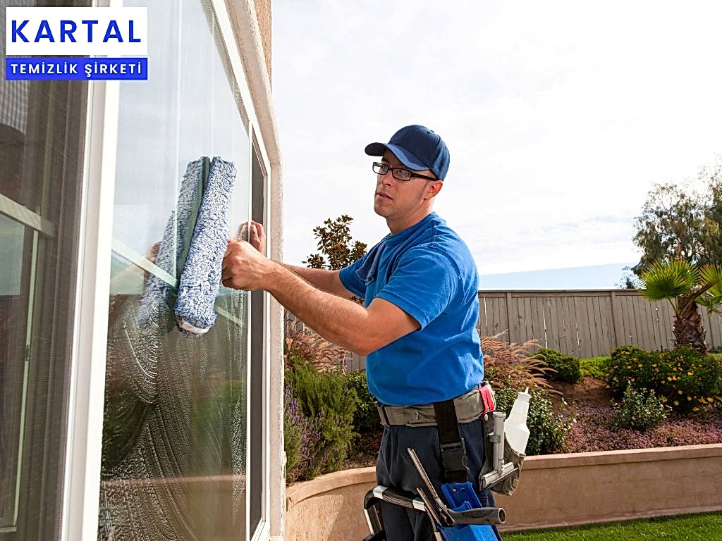 Kartal Dış Cephe Cam Temizliği